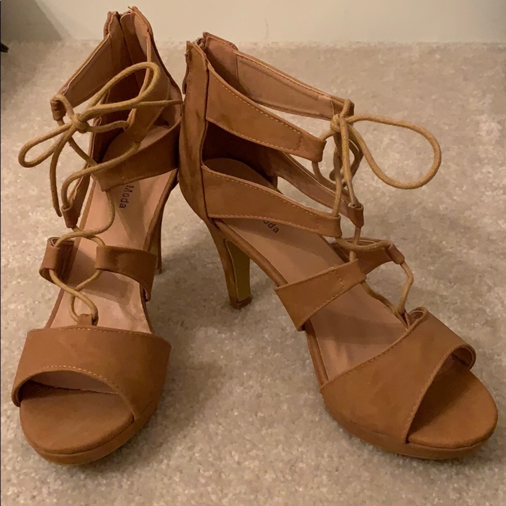TOP Moda Tie Up Tan Heels